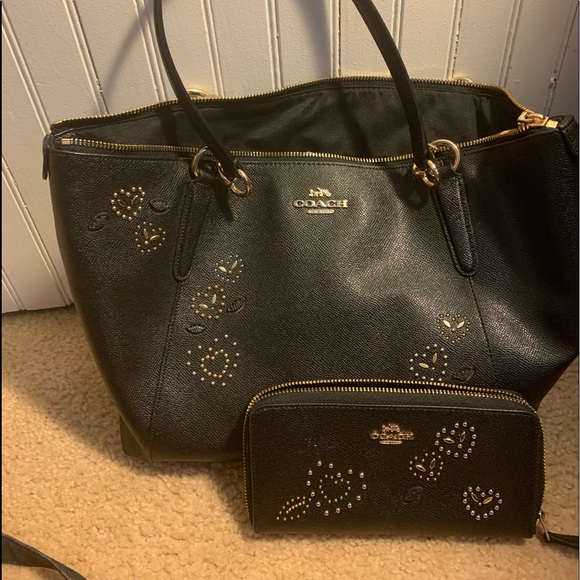 Shoulder bag and matching wallet - Picture 1 of 1